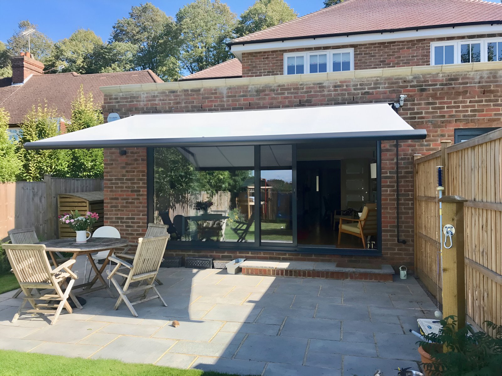 Motorised-Weinor-Cassita-Awning-Fitted-in-Godalming-Awningsouth (1)